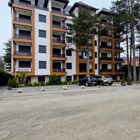 Aurora Lux 18 Апартаменты *