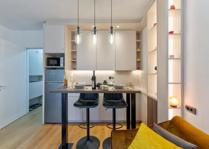 Aurora Lux 18 * Ζλάτιμπορ