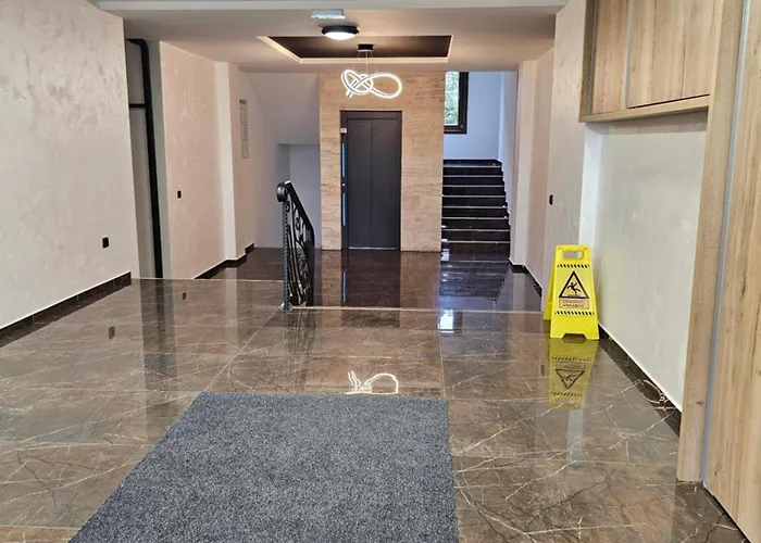 Διαμέρισμα Aurora Lux 18 *